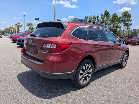 Used 2017 Subaru Outback 2.5i Limited AWD/4WD image 4