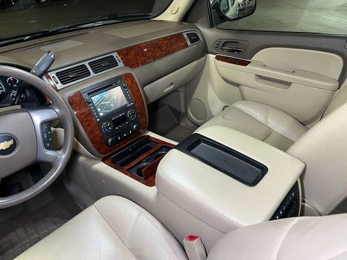 Used 2014 Chevrolet Tahoe LTZ AWD/4WD image 37