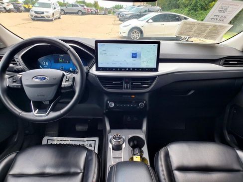 Used 2024 Ford Escape Platinum AWD/4WD image 8