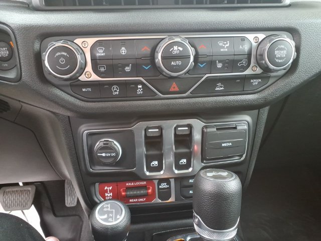 Certified 2025 Jeep Wrangler Sport AWD/4WD image 25