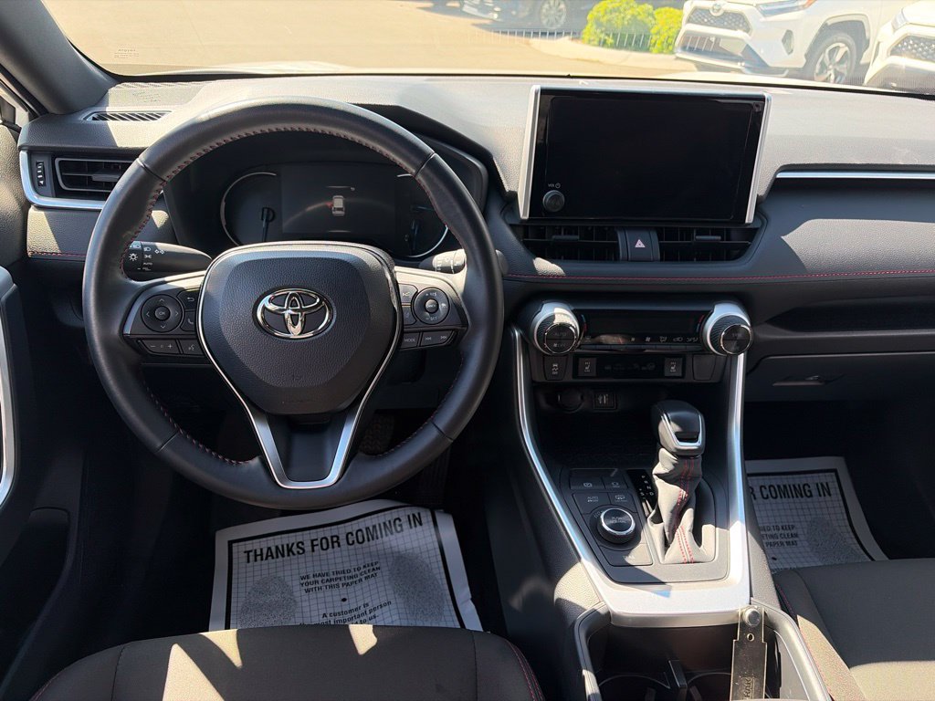 Used 2025 Toyota RAV4 SE AWD/4WD image 21