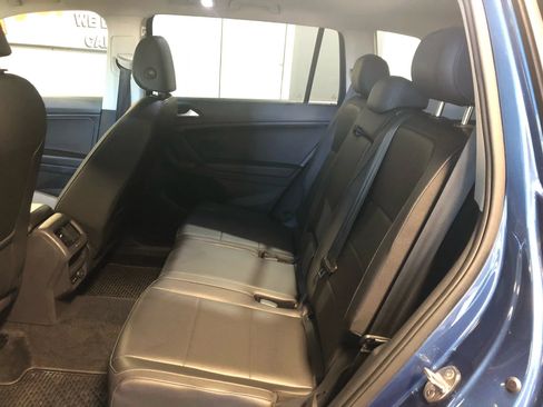 Used 2019 Volkswagen Tiguan SEL R-Line AWD/4WD image 27