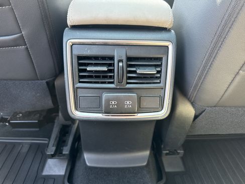 Used 2023 Subaru Forester Limited AWD/4WD image 30