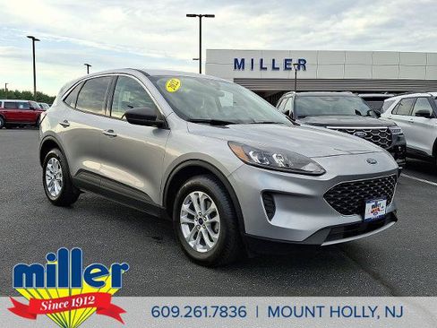 Certified 2022 Ford Escape SE AWD/4WD image 1