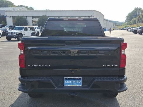 Used 2023 Chevrolet Silverado 1500 Custom image 6