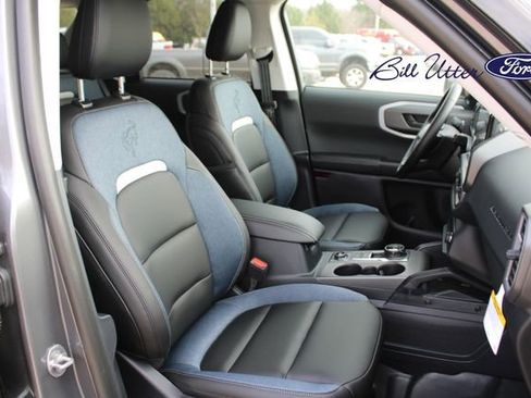 New 2025 Ford Bronco Sport Outer Banks w/ Sasquatch Outer Banks Package image 7