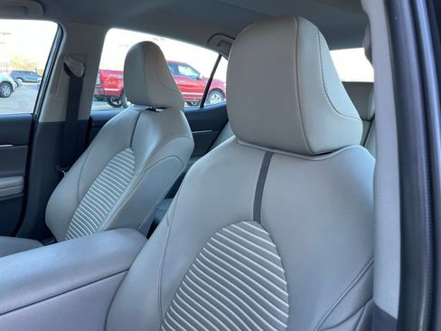 Used 2023 Toyota Camry SE FWD image 23