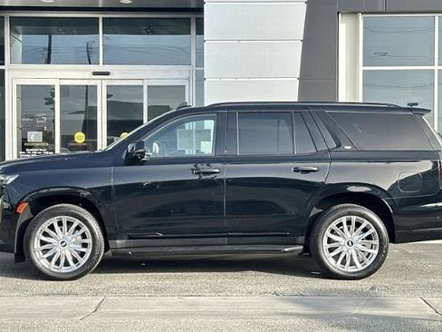 Certified 2022 Cadillac Escalade Sport w/ LPO, ONYX Package image 10