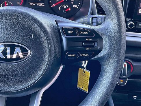 Certified 2021 Kia Rio S image 19