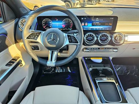 New 2026 Mercedes-Benz GLB 250 4MATIC image 30