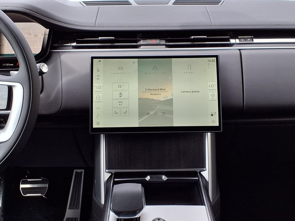 New 2026 Land Rover Range Rover Long Wheelbase SE AWD/4WD image 17