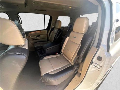 Used 2013 Nissan Armada Platinum w/ Platinum Reserve Pkg RWD image 25