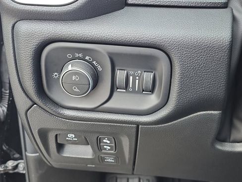 New 2026 RAM 1500 Big Horn AWD/4WD image 14