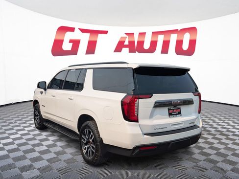 Used 2021 GMC Yukon XL AT4 w/ Technology Package AWD/4WD image 3