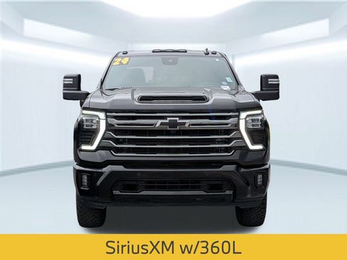 Used 2024 Chevrolet Silverado 3500 High Country w/ Technology Package image 10