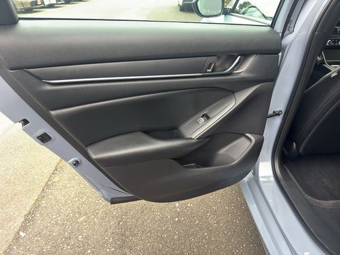 Used 2022 Honda Accord Sport image 10