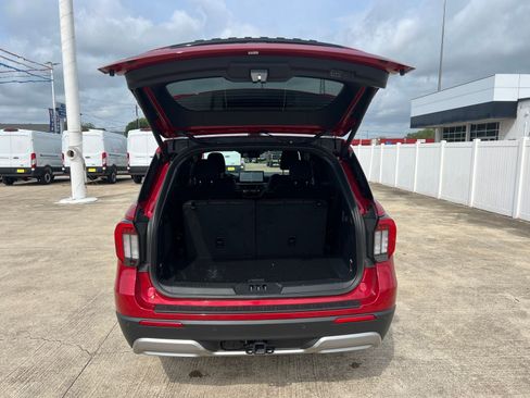 New 2026 Ford Explorer Platinum RWD image 13