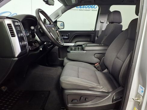 Used 2018 Chevrolet Silverado 1500 LT w/ Texas Edition AWD/4WD image 9