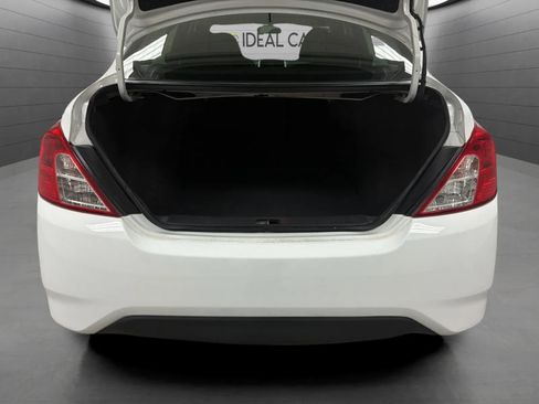 Used 2016 Nissan Versa SV FWD image 17