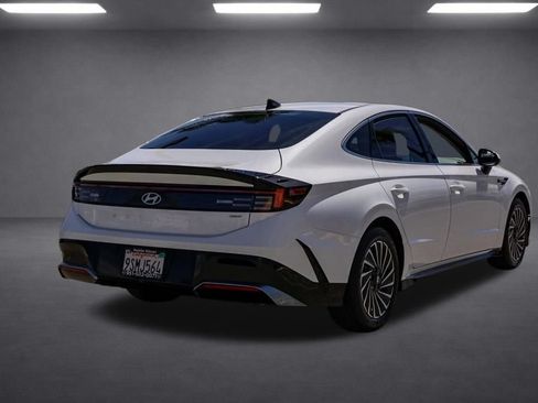 Used 2025 Hyundai Sonata SEL FWD image 4