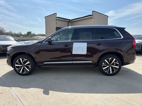 New 2026 Volvo XC90 B5 Core w/ Protection Package image 4