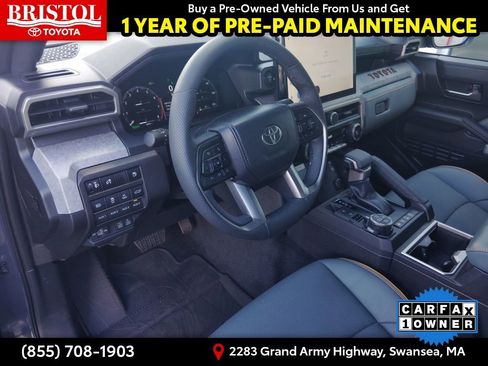 Used 2025 Toyota Tacoma Trailhunter image 15