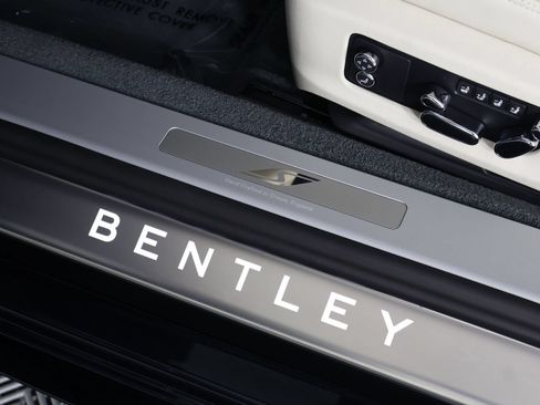 New 2026 Bentley Continental GTC AWD/4WD image 24
