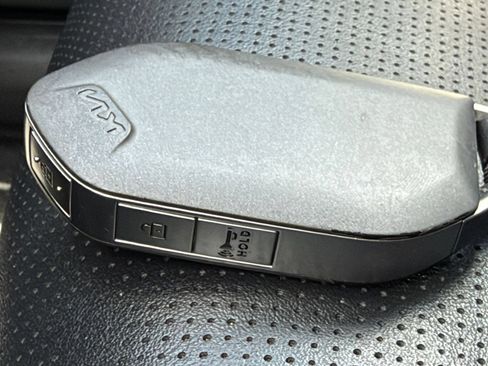 Used 2024 Kia Sorento S AWD/4WD image 21