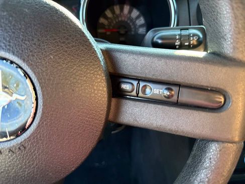 Used 2008 Ford Mustang GT RWD image 19