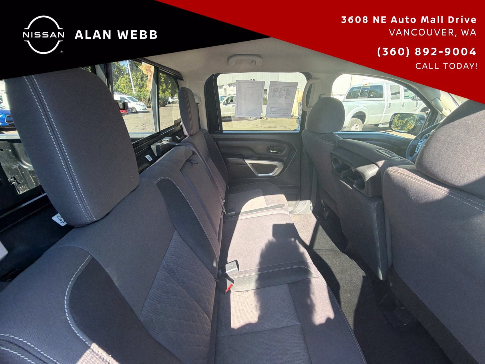 Used 2023 Nissan Titan SV AWD/4WD image 23