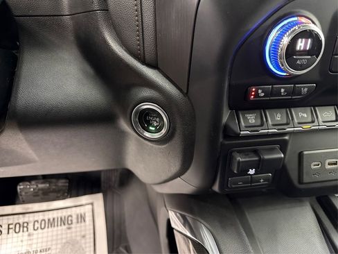 Used 2020 GMC Sierra 2500 AT4 w/ AT4 Premium Package image 34