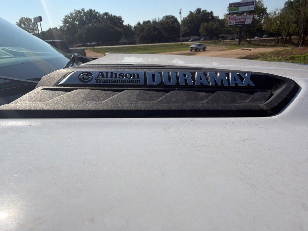 Used 2025 Chevrolet Silverado 2500 LT w/ Safety Package AWD/4WD image 13