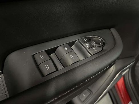 Used 2025 Buick Enclave Preferred w/ Power Package image 18