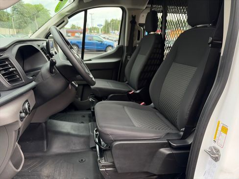 Used 2024 Ford Transit 250 Low Roof AWD w/ Exterior Upgrade Package image 14