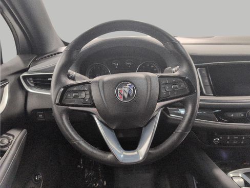 Used 2023 Buick Enclave Essence AWD/4WD image 5