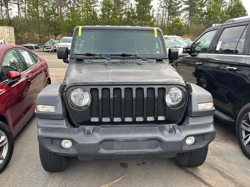 Used 2020 Jeep Wrangler Unlimited Sport image 3