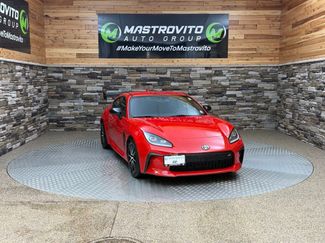 Used 2022 Toyota GR86 video 2