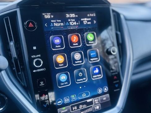 Used 2025 Subaru Crosstrek 2.0i Premium image 12