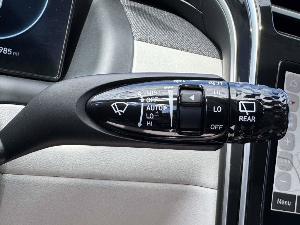 Used 2023 Hyundai Tucson Limited AWD/4WD image 25