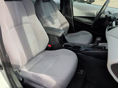 Certified 2025 Toyota Corolla SE FWD image 25