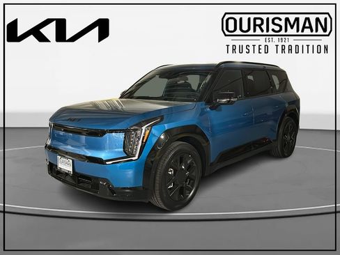 New 2026 Kia EV9 Land w/ Nightfall Edition Package image 2