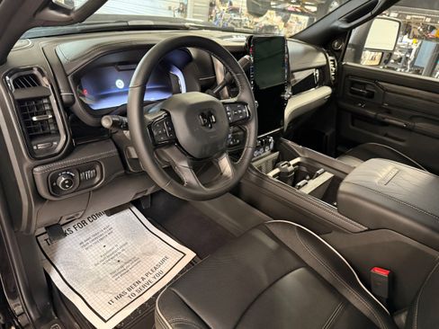 New 2025 RAM 2500 Limited image 25