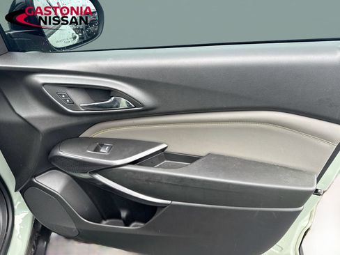 Used 2025 Chevrolet Trax ACTIV w/ Driver Confidence Package FWD image 27