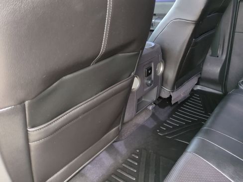 Used 2015 Ford F250 Lariat w/ Lariat Ultimate Package image 18