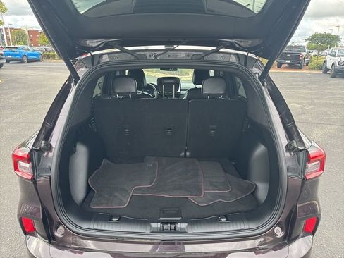 Used 2023 Ford Escape ST-Line w/ Tech Pack #1 AWD/4WD image 8