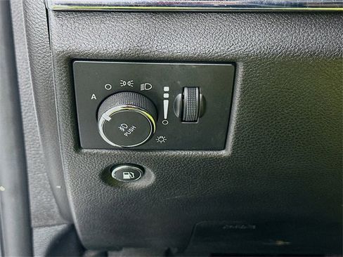 Used 2020 Jeep Grand Cherokee Limited image 10