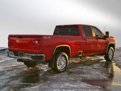 Used 2021 Chevrolet Silverado 3500 LT w/ Fleet Comfort Package image 3