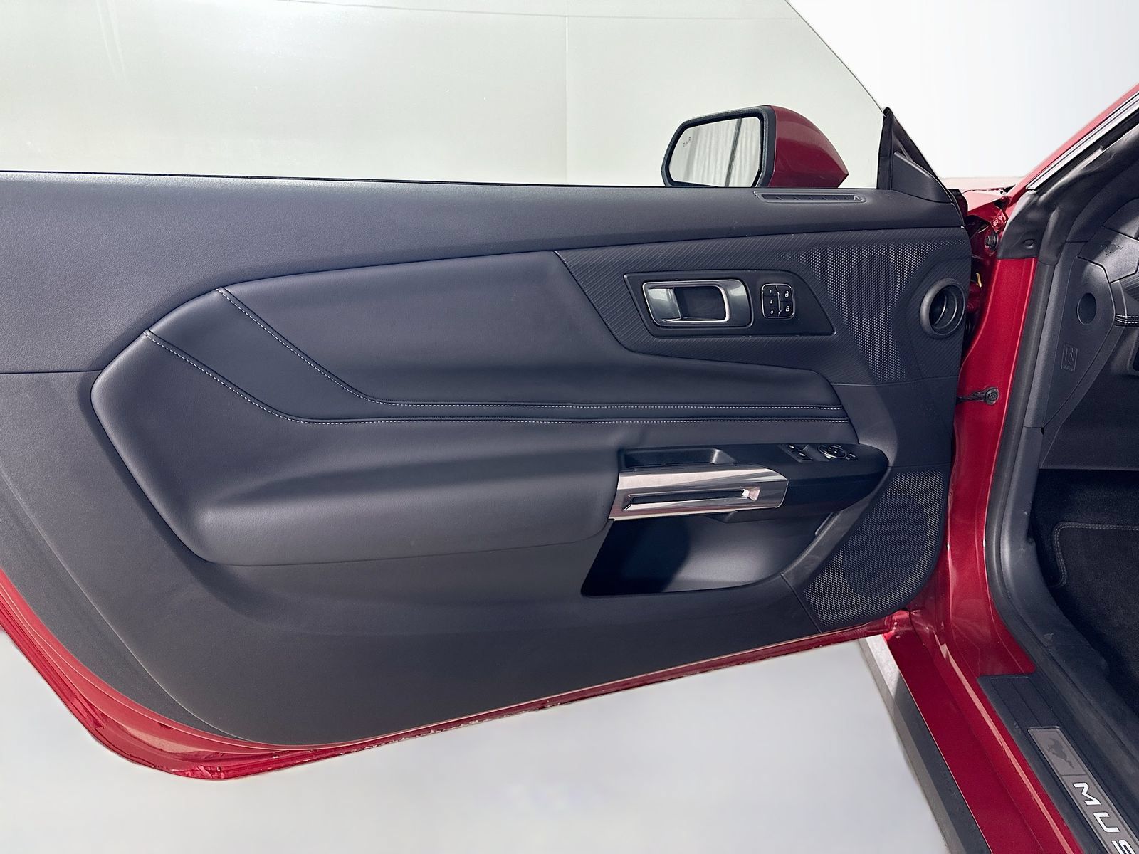 Used 2024 Ford Mustang GT Premium RWD image 16