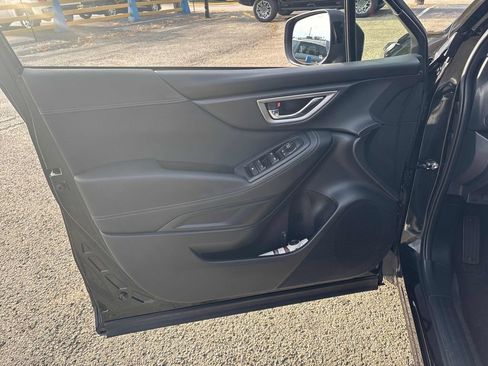 Used 2023 Subaru Forester Premium image 14