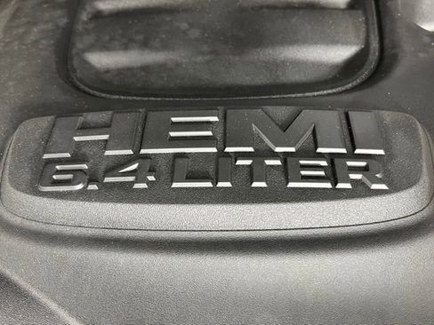 Used 2024 RAM 2500 Big Horn w/ Sport Appearance Package image 9